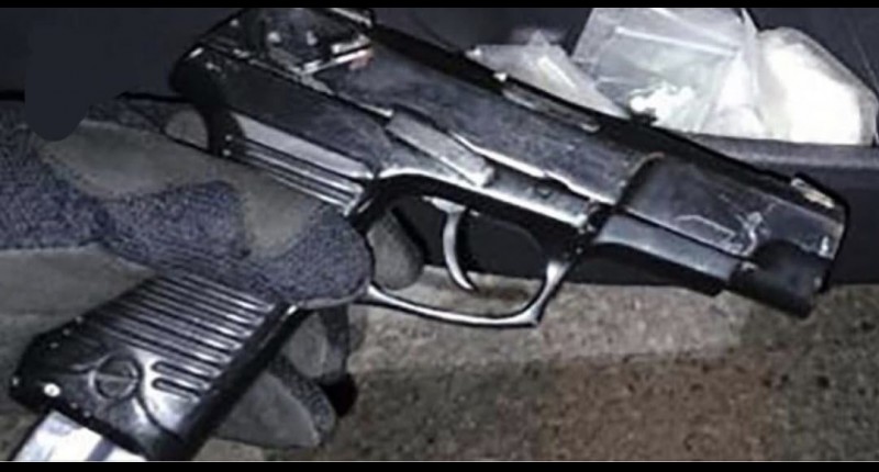 POLICÍAS DE CALVILLO, AGS DETIENEN CAMIONETA CON 4 SUJETOS Y 3 ARMAS 