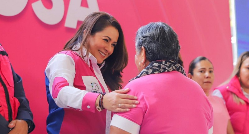 RECONOCE TERE JIMÉNEZ TRABAJO DE LAS MUJERES COMO CLAVE EN EL DESARROLLO SOCIAL Y COMUNITARIO