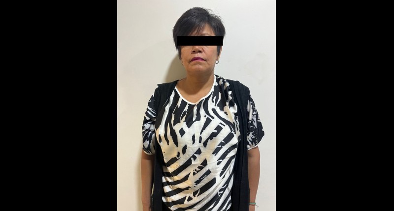 DETIENEN A PAR DE SUJETOS QUE SE ROBARON 400 PAQUETES DE CHICLES DE UNA RIENDA EN AGS