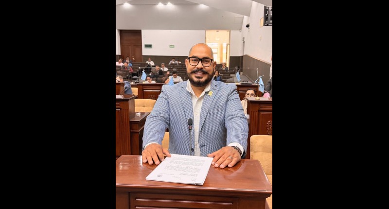 PRESENTA TRINO ROMO INICIATIVA PARA PROTECCIÓN INTEGRAL DE LAS ABEJAS Y DESARROLLO DE LA APICULTURA EN AGUASCALIENTES