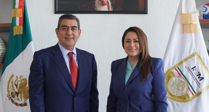 TERE JIMÉNEZ SOSTUVO UNA  REUNIÓN CON SALOMÓN CÉSPEDES PEREGRINA, DIRECTOR DEL INSTITUTO NACIONAL DE MIGRACIÓN