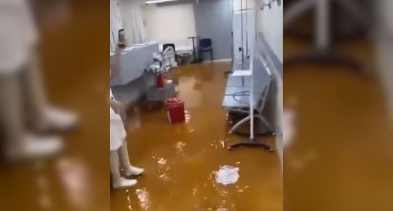 VIDEO | RUPTURA DE TUBERÍA INUNDA DE AGUAS NEGRAS ISSSTE DE GÓMEZ PALACIO, DURANGO