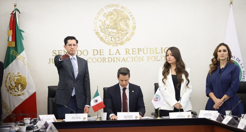 ROBERTO VELASCO COMPARECE ANTE COMISIÓN DEL SENADO PARA SU RATIFICACIÓN EN SRE