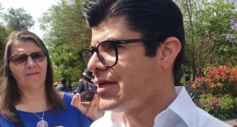 DIPUTADO FEDERAL POR AGS, HUMBERTO AMBRIZ, CRITICA QUE LA 4T HAYA APROBADO DISPONER DE LOS RECURSOS DE LAS AFORES PARA SUS FALLIDOS 'MEGA PROYECTOS' | VIDEO 