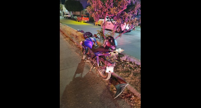 DESIGUAL CHOQUE DEJÓ UN MOTOCICLISTA LESIONADO EN OJOCALIENTE III, EN AGS