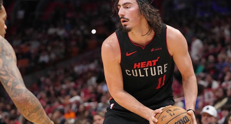 JAIME JÁQUEZ NOMINADO COMO EL MEJOR SEXTO HOMBRE DEL AÑO EN LA NBA