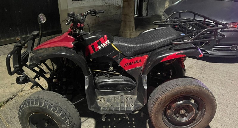 RECUPERAN MOTOCICLETA CON REPORTE DE ROBO EN EL FRACCIONAMIENTO JESÚS TERÁN, EN AGS