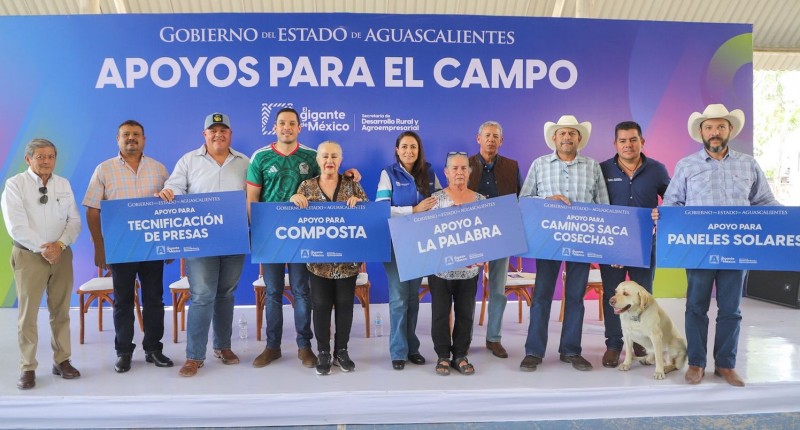 TERE JIMÉNEZ ENTREGA OBRA PÚBLICA, APOYOS AL CAMPO Y ACERCA SERVICIOS A LAS FAMILIAS DE CALVILLO
