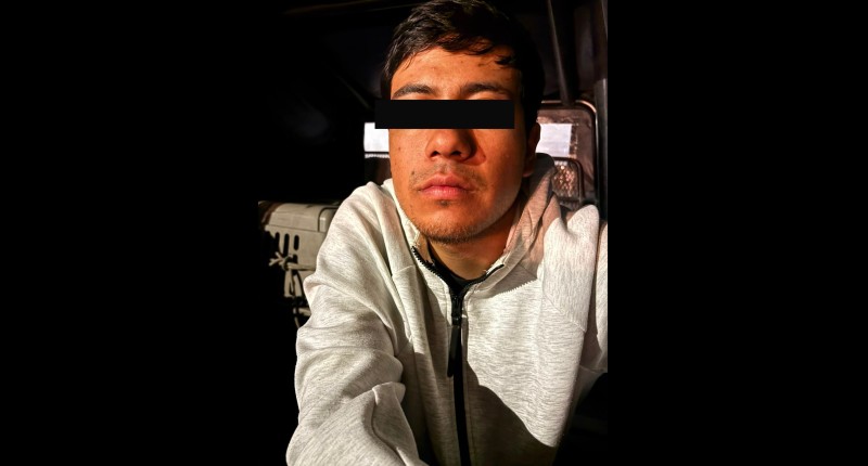 DETENIDO POR IMPACTAR A MOTOCICLISTA, INTENTAR HUIR, PASARSE VARIOS SEMÁFOROS EN OJO Y ADEMÁS EBRIO