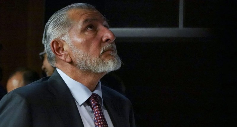 ESTADOS UNIDOS LIBRA ORDEN DE APREHENSIÓN CONTRA ADÁN AUGUSTO LÓPEZ