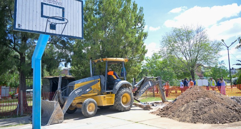 INSPECCIONA ALCALDE DE AGS, LEO MONTALEZ, REHABILITACIÓN DEL PARQUE DE PARRAS