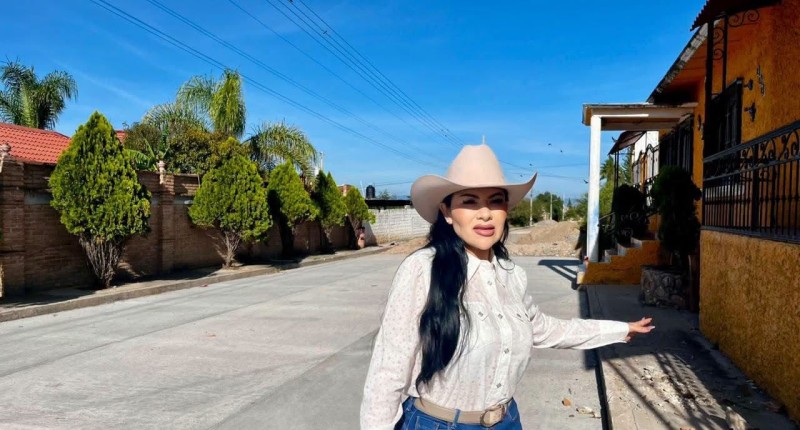 SUPERVISA LETICIA OLIVARES OBRAS DE INFRAESTRUCTURA E HIDROSANITARIAS EN LA COMUNIDAD DE ARROYO HONDO, EN TEPEZALÁ 
