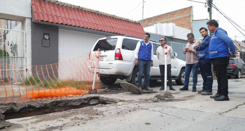 IMPULSA ALCALDE DE AGS, LEO MONTAÑEZ, MÁS OBRAS DE INFRAESTRUCTURA SANITARIA Y RECREATIVA EN VERSALLES Y VNSA