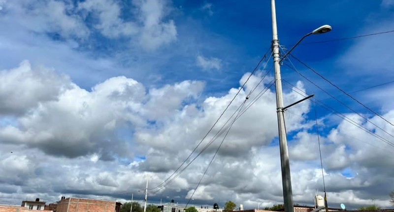 INVIERTEN APROXIMADAMENTE 700 MIL PESOS EN RED DE ELECTRIFICACIÓN PARA LA DELEGACIÓN SAN ANTONIO, EN TEPEZALÁ