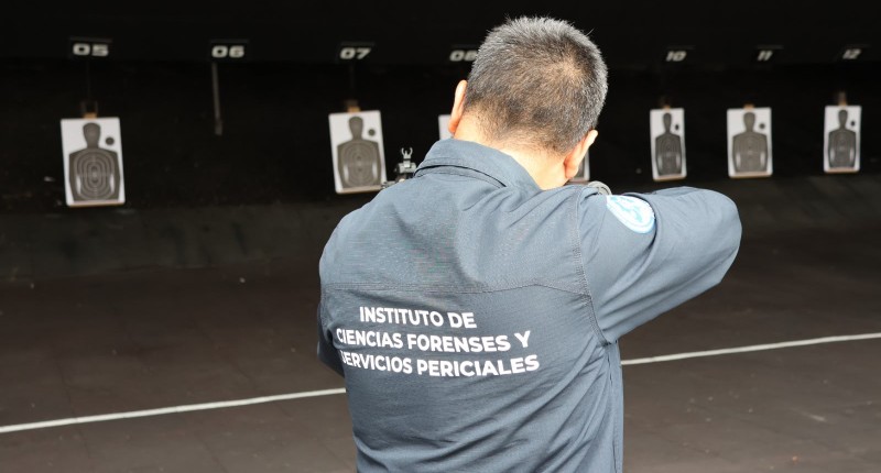 FISCALÍA DE AGUASCALIENTES CAPACITA POR PRIMERA VEZ A INVESTIGADORES FORENSES EN ARMAMENTO Y TIRO PARA FORTALECER SU SEGURIDAD Y PROFESIONALIZACIÓN