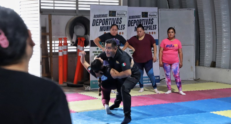 MUJERES DE JESÚS MARÍA APRENDEN TÉCNICAS DE DEFENSA PERSONAL